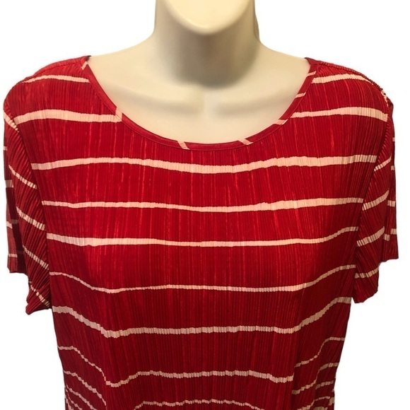 Chico’s Travelers Slinky Crinkle SS Top 2/M Red White Stripe Career Layering - Picture 3 of 8